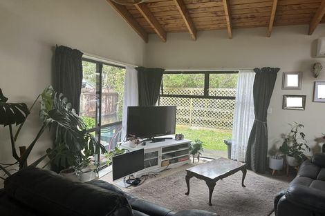 Photo of property in 20f2 Rotoiti Street, Johnsonville, Wellington, 6037