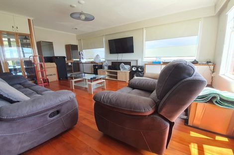 Photo of property in 19 Prangley Avenue, Mangere, Auckland, 2022