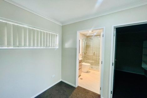 Photo of property in 1/2 Cameron Street, Papakura, 2110
