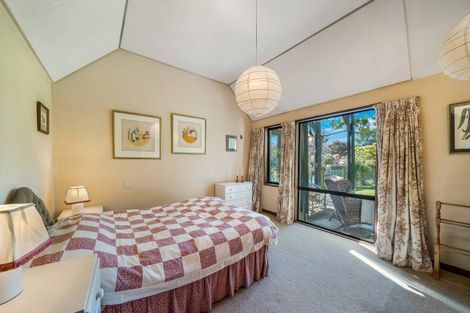 Photo of property in 11 Dunrobin Place, Avonhead, Christchurch, 8042