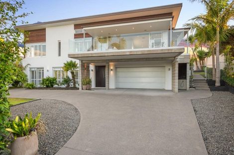 Photo of property in 12a Eastcliffe Road, Castor Bay, Auckland, 0620