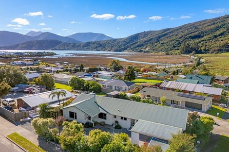 Photo of property in 1 Kaituna Place, Havelock, 7100