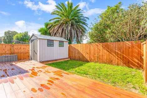 Photo of property in 28 Coast Garden Drive, Hobsonville, Auckland, 0616