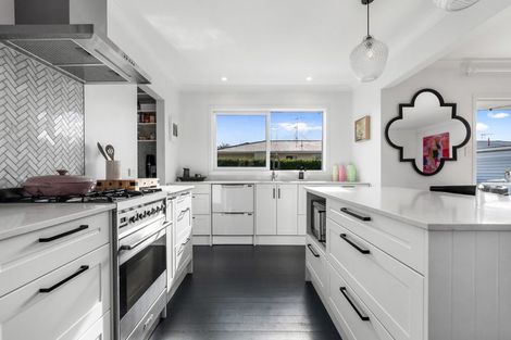 Photo of property in 3 Milton Road, Otumoetai, Tauranga, 3110