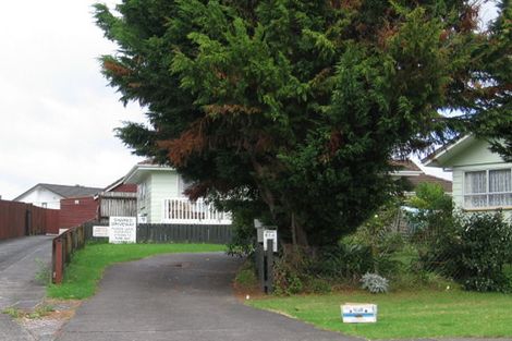 Photo of property in 63c/1 Colwill Road, Massey, Auckland, 0614