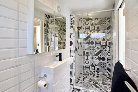 Photo of property in 7a Poulson Street, Addington, Christchurch, 8024