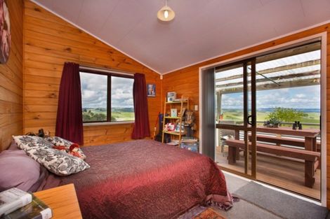 Photo of property in 398 Ruapuke Road, Raglan, 3296