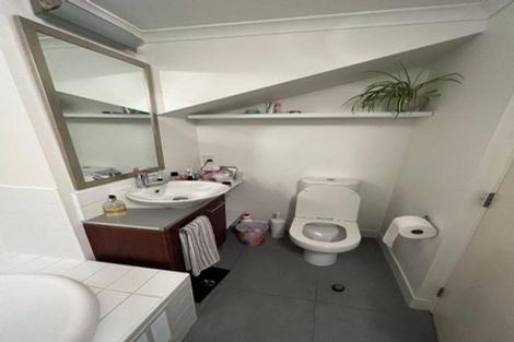 Photo of property in Augusta Apartments, 19/254 Willis Street, Te Aro, Wellington, 6011
