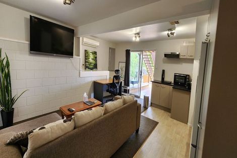 Photo of property in 62a Captain Scott Road, Glen Eden, Auckland, 0602