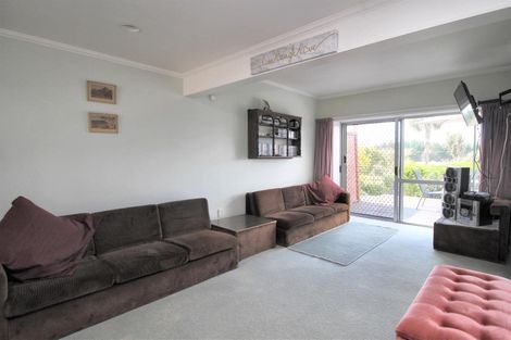 Photo of property in 2 Hoey Street, Te Kamo, Whangarei, 0112