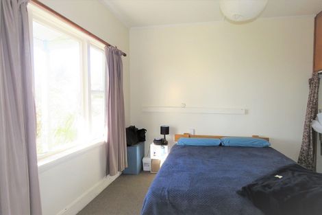 Photo of property in 128 Queen Street, Westport, 7825