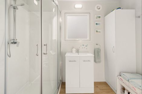 Photo of property in 60 Neva Street, Fortrose, Tokanui, 9875