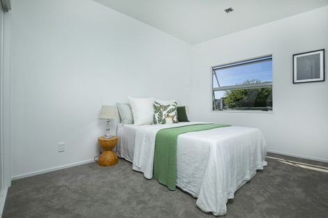 Photo of property in 12/40 Scarlet Oak Drive, Schnapper Rock, Auckland, 0632