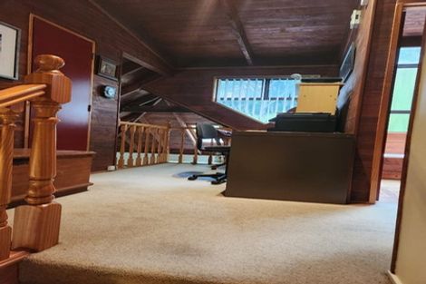 Photo of property in 2/86 Lake Road, Northcote, Auckland, 0627