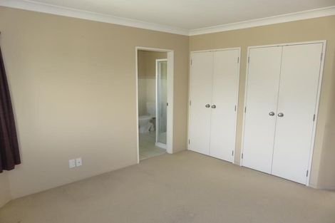 Photo of property in 10 Chippenham Grove, Churton Park, Wellington, 6037