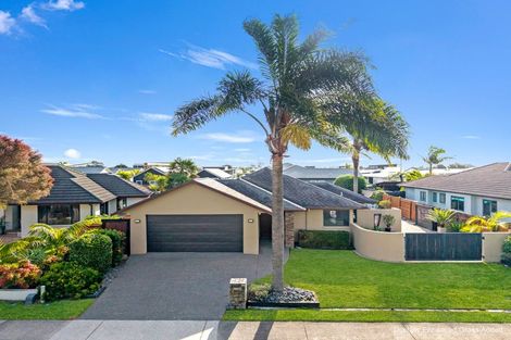 Photo of property in 20 Aranui Drive, Papamoa Beach, Papamoa, 3118