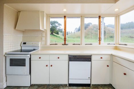 Photo of property in 56 Ongo Road, Hunterville, 4730