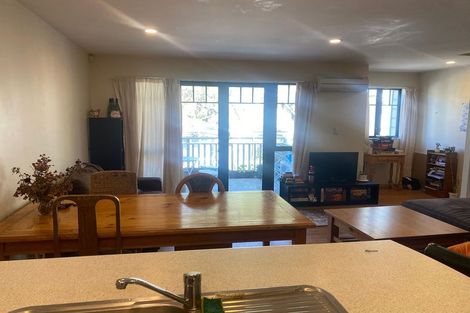 Photo of property in 132 Aro Street, Aro Valley, Wellington, 6021