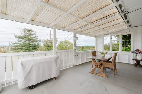 Photo of property in 114 Tuhikaramea Road, Dinsdale, Hamilton, 3204