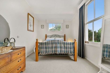 Photo of property in 3 Rose Street, Waipawa, 4210