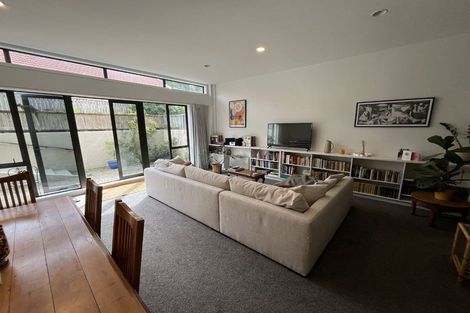 Photo of property in 28u2 Hobson Street, Thorndon, Wellington, 6011