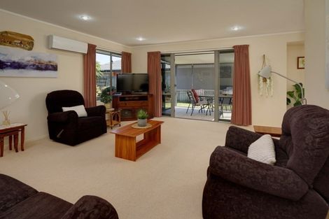 Photo of property in 32 Masefield Street, Stoke, Nelson, 7011