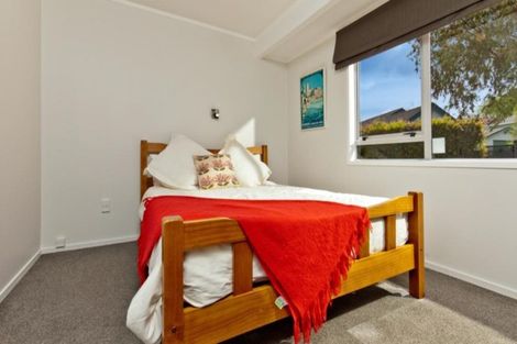 Photo of property in 19 Sunward Rise, Glenfield, Auckland, 0629