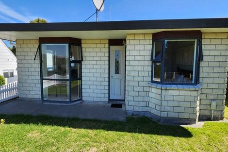 Photo of property in 11 Te Ngaere Place, Merrilands, New Plymouth, 4312