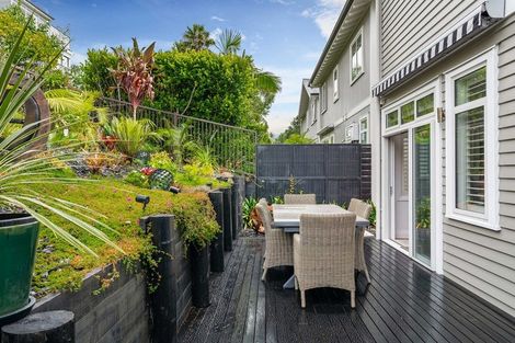 Photo of property in 15 Landmark Terrace, Orewa, 0931