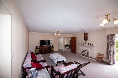 Photo of property in 100 Churton Drive, Churton Park, Wellington, 6037