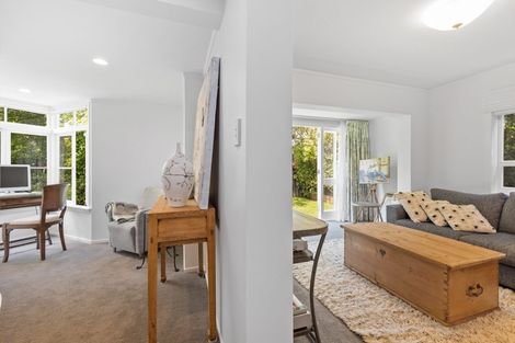 Photo of property in 3/32 Beach Road, Castor Bay, Auckland, 0620