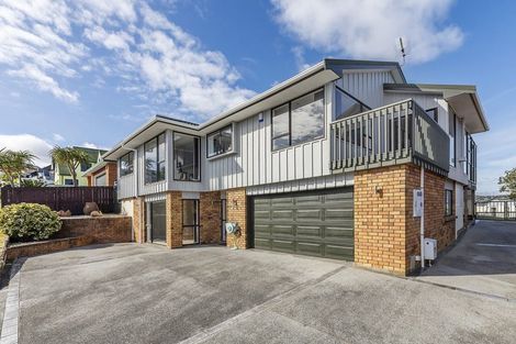 Photo of property in 20 Halladale Road, Papakowhai, Porirua, 5024