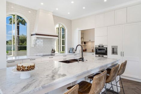 Photo of property in 204 Broomfields Road, Whitford, Howick, 2571