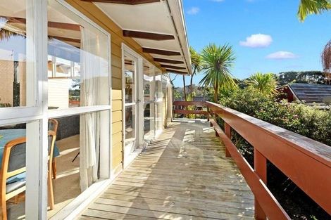 Photo of property in 28 Sunnyfield Crescent, Glenfield, Auckland, 0629