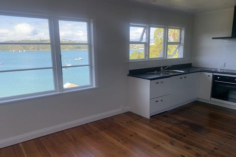 Photo of property in 414 Evans Bay Parade, Hataitai, Wellington, 6021