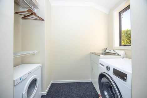 Photo of property in 72 Barrington Drive, Huntington, Hamilton, 3210