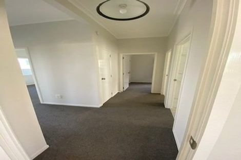 Photo of property in 14 John Road, Stanmore Bay, Whangaparaoa, 0932