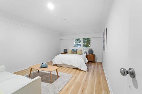 Photo of property in 3/5 Braemar Road, Castor Bay, Auckland, 0620