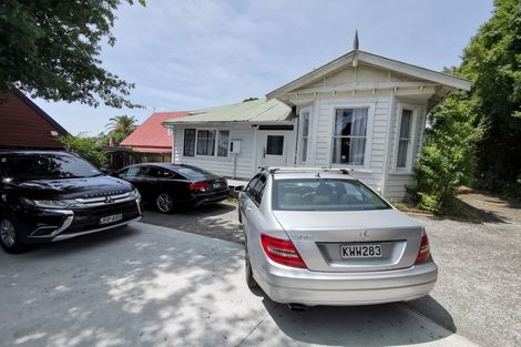 Photo of property in 33 Rata Street, New Lynn, Auckland, 0600