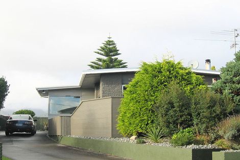 Photo of property in 62 Gray Avenue, Paraparaumu Beach, Paraparaumu, 5032