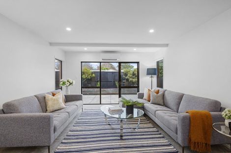 Photo of property in 49 Searells Road, Strowan, Christchurch, 8052