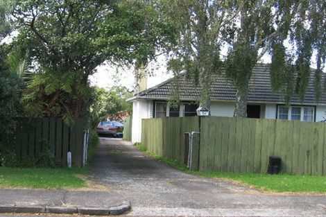 Photo of property in 5 Kervil Avenue, Te Atatu Peninsula, Auckland, 0610