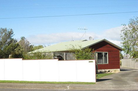 Photo of property in 5 Montgomery Street, Waipukurau, 4200