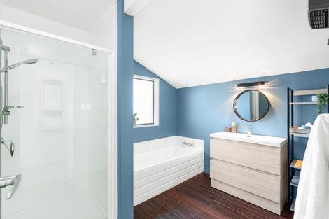 Photo of property in 4 Kingham Place, Avonhead, Christchurch, 8042