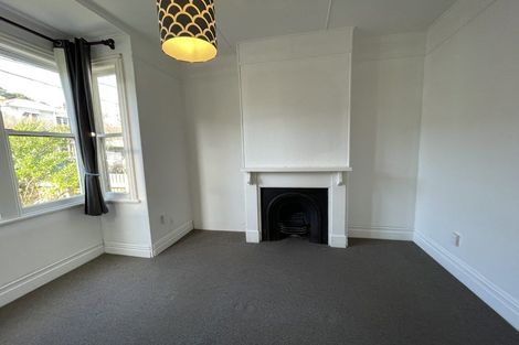 Photo of property in 10 Royal Street, Berhampore, Wellington, 6023