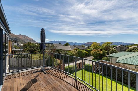 Photo of property in 77 Meadowstone Drive, Wanaka, 9305