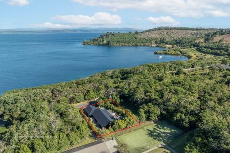Photo of property in 68 Parawera Drive, Acacia Bay, Taupo, 3330