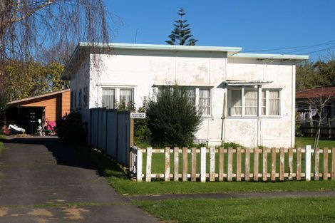 Photo of property in 2/11 George Street, Mangere East, Auckland, 2024