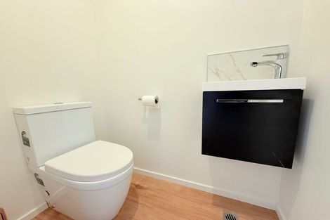 Photo of property in 77 Hokioi Drive, Kenepuru, Porirua, 5022