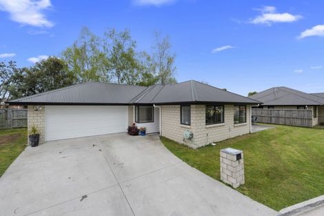 Photo of property in 15 Oolong Court, Huntington, Hamilton, 3210